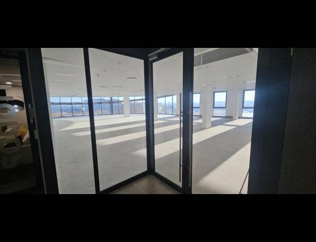 BUSINESS PROPERTY TO RENT IN VORNA VALLEY